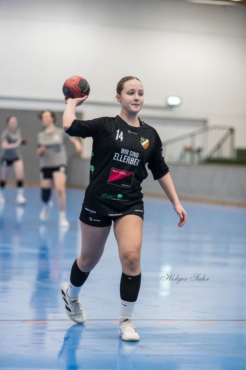 Bild 148 - wBJ TSV Ellerbek - TSV Uetersen : Ergebnis: 15:10